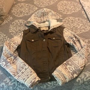 Hooded lightweight jacket/hoodie